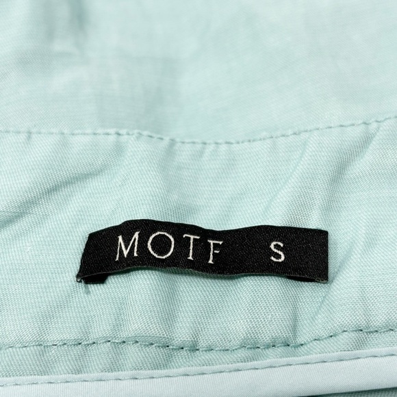 MOTF Women’s Blue High Rise Linen Blend Tie Front Cuffed Shorts Size Small - Picture 7 of 10